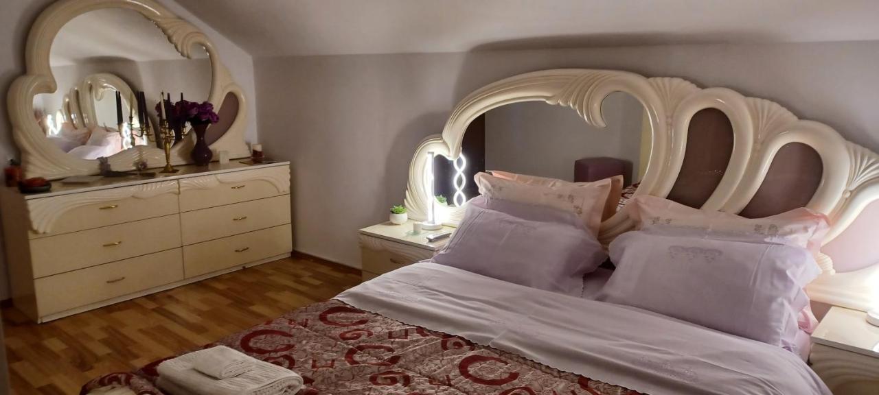 הוילה פיאטרה ניאמט Casa Irina מראה חיצוני תמונה